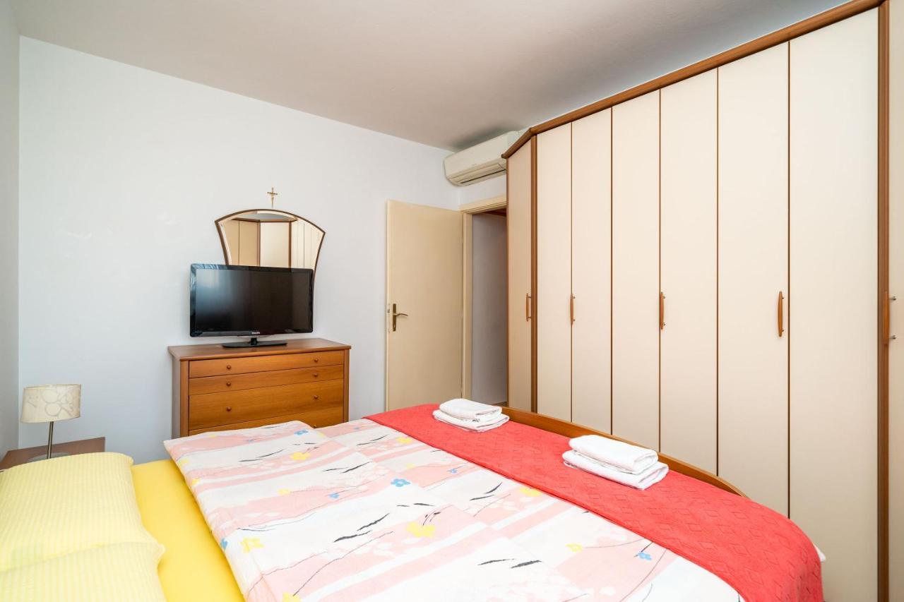 Spacious Three Bedroom Apartment ดูบรอฟนิก ภายนอก รูปภาพ