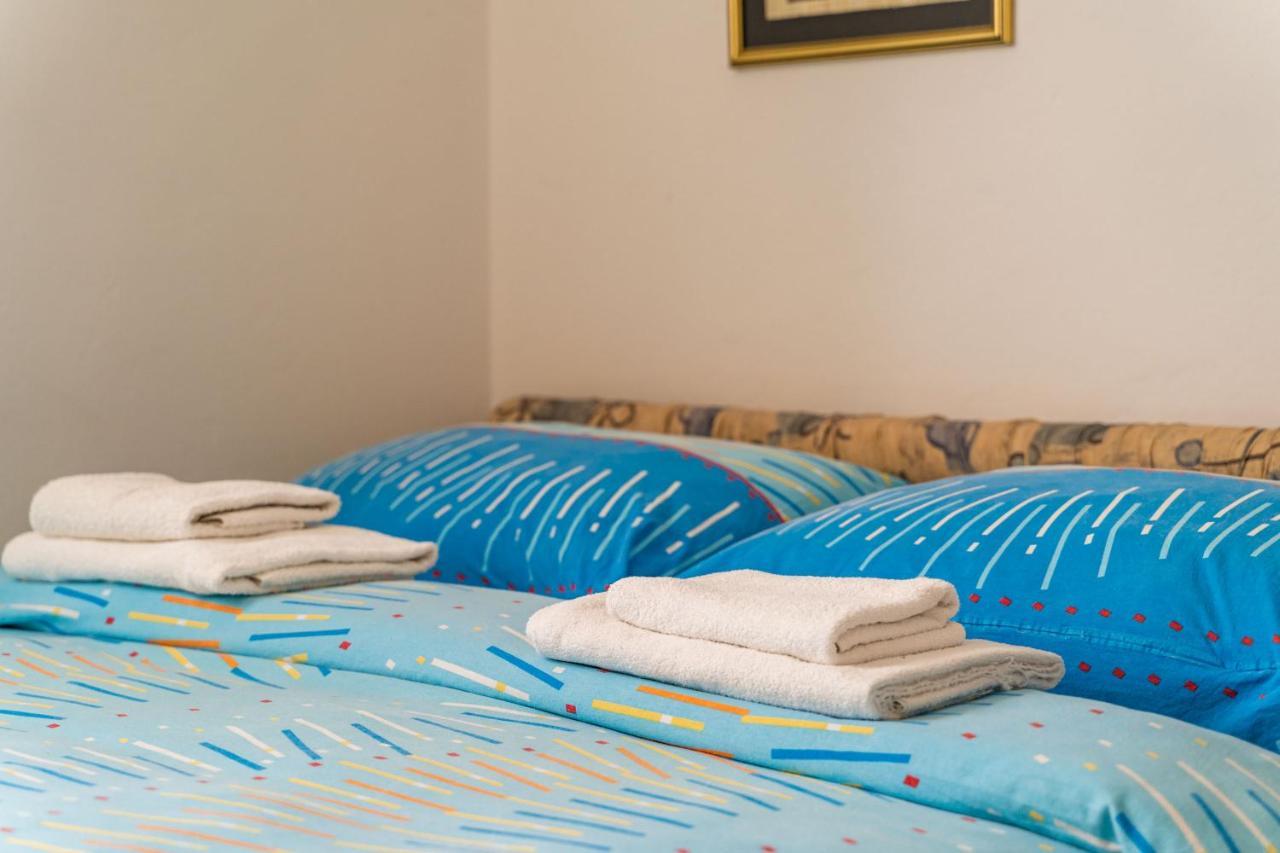 Spacious Three Bedroom Apartment ดูบรอฟนิก ภายนอก รูปภาพ