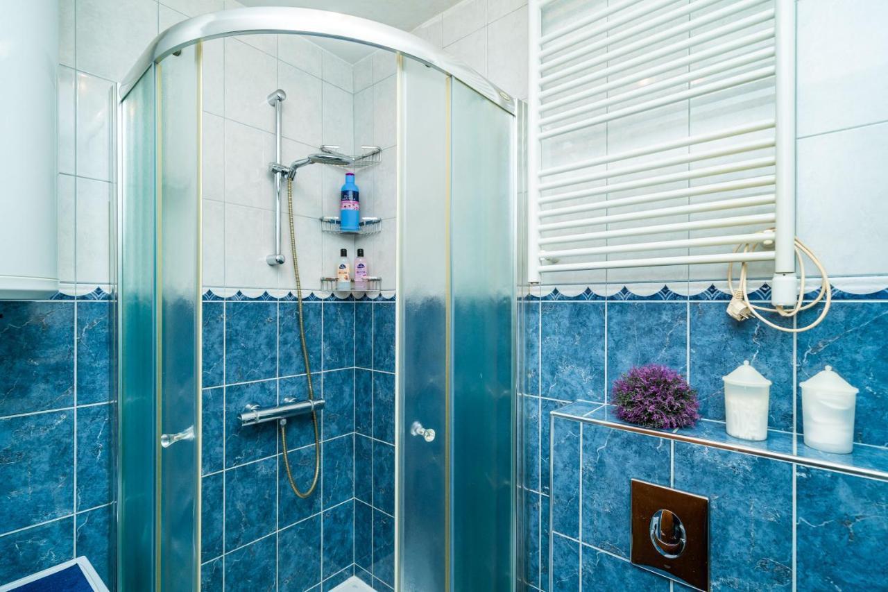 Spacious Three Bedroom Apartment ดูบรอฟนิก ภายนอก รูปภาพ